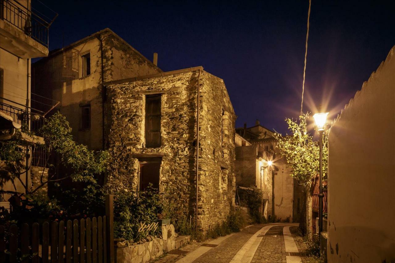 B&B Gennarcu Ussàssai Exterior photo